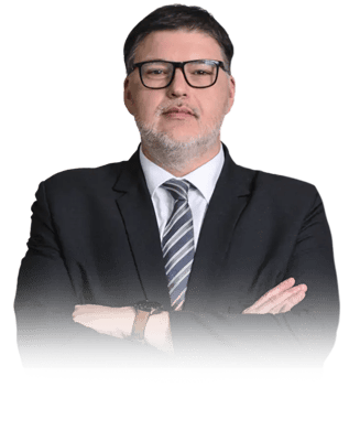 Mario Espinosa, abogado del área de deudas de GrupoDefensa.cl.