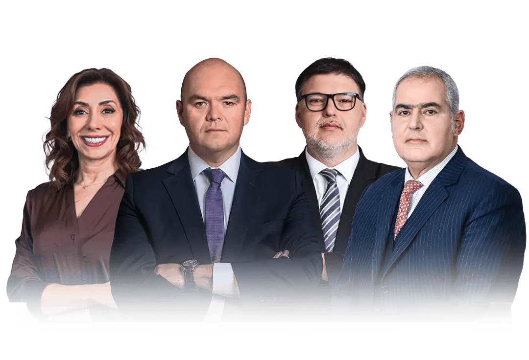 Carmen Gloria Arroyo, Ricardo Ibáñez, Mario Espinosa y Sabas Cahuán, abogados y socios Grupo Defensa.