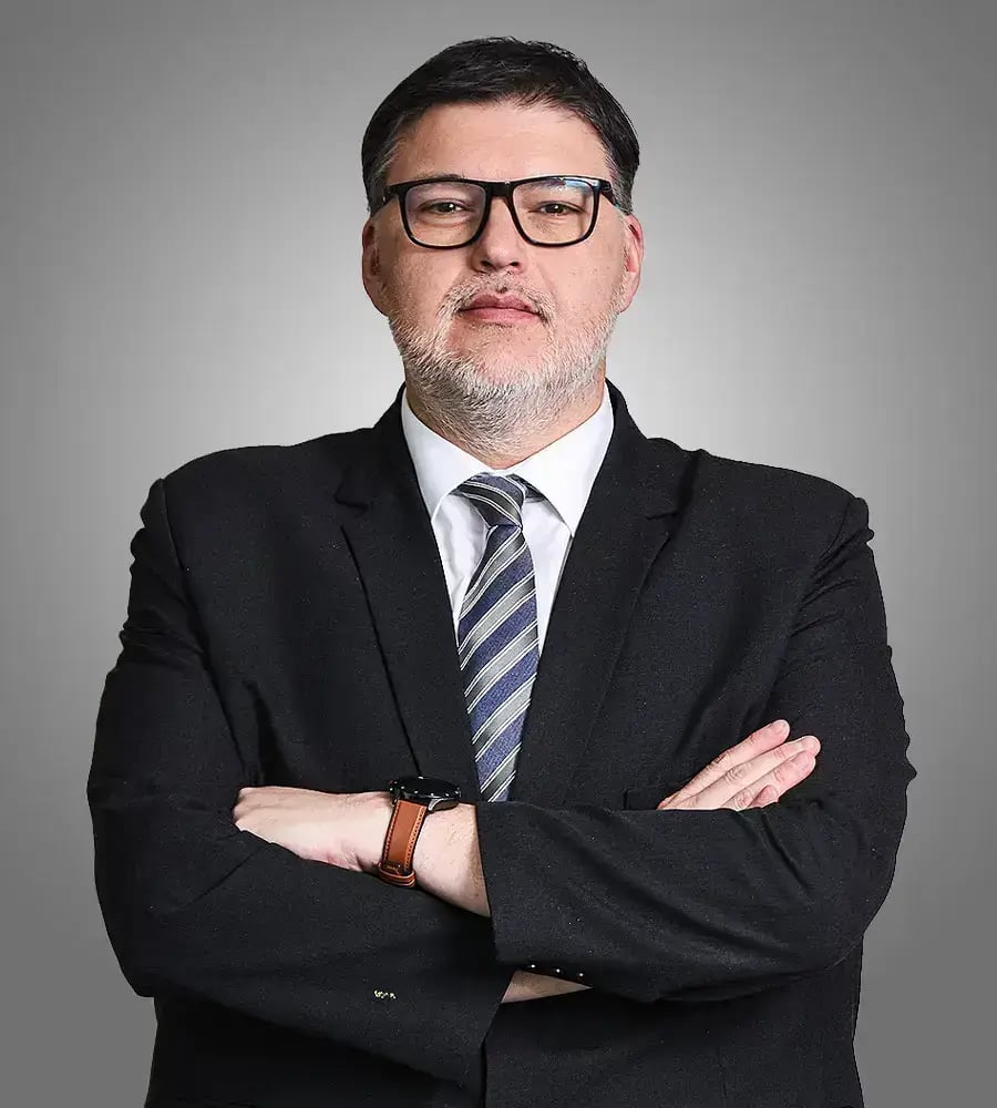 Mario Espinosa, abogado y director legal de GrupoDefensa.cl